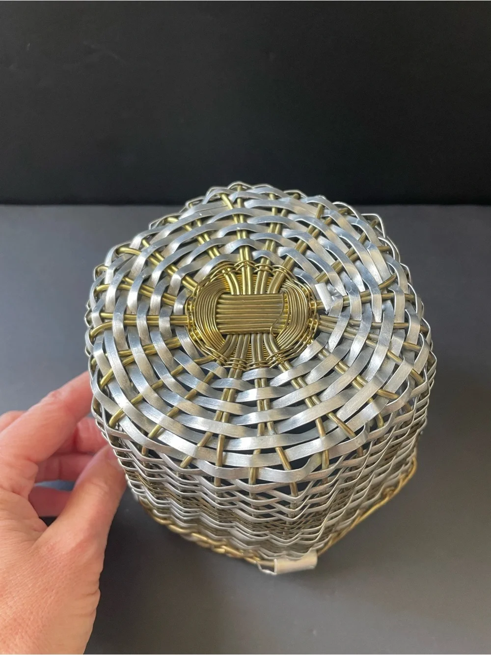 Vintage 2pc Small Woven Decorative Brass Wire Basket Set Round Gold & Silver
